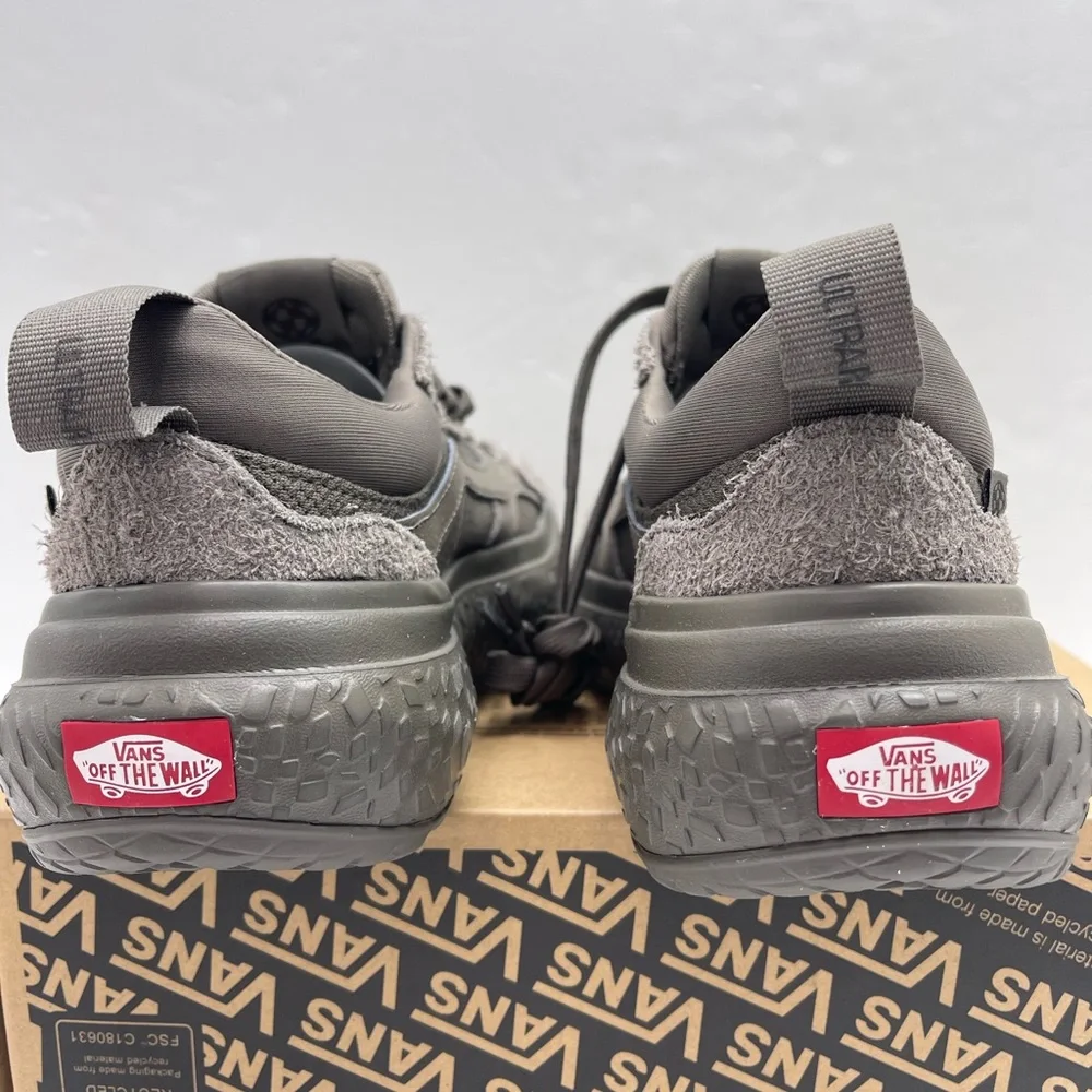 Vans WMN Mte Ultrarange Neo Vr3
Mono Bungee Cord
VN000CWE9JC Sneakers - Picture 10 of 16